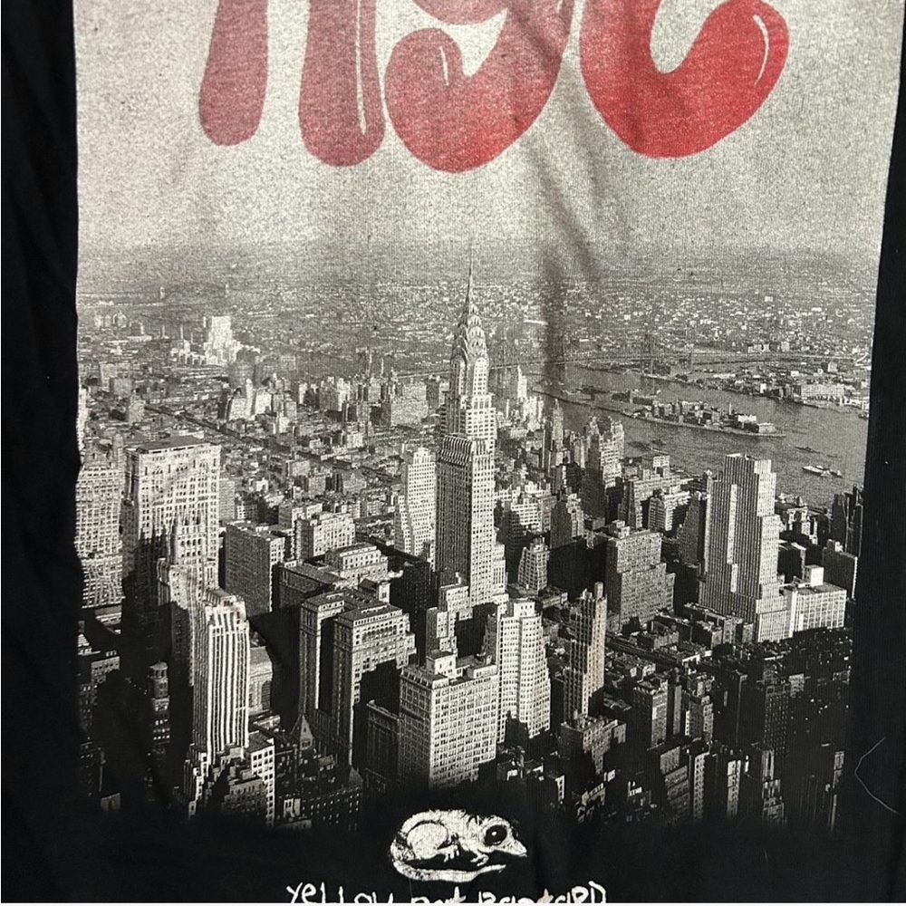 Black NYC Graphic Tee - Picture 2 of 4
